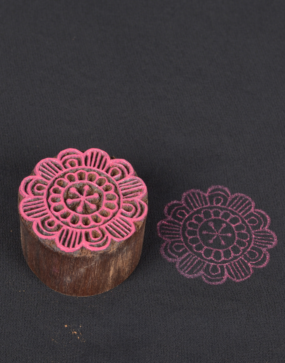 358 Round Floral Wooden Printing Block