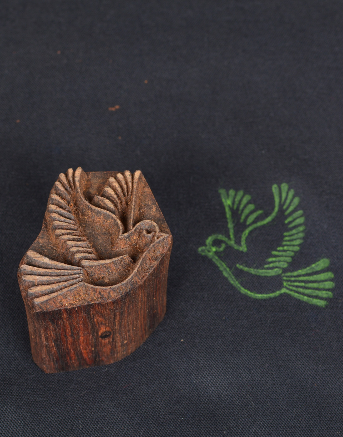 413 Block Print Wooden Blocks Pigeon Shape