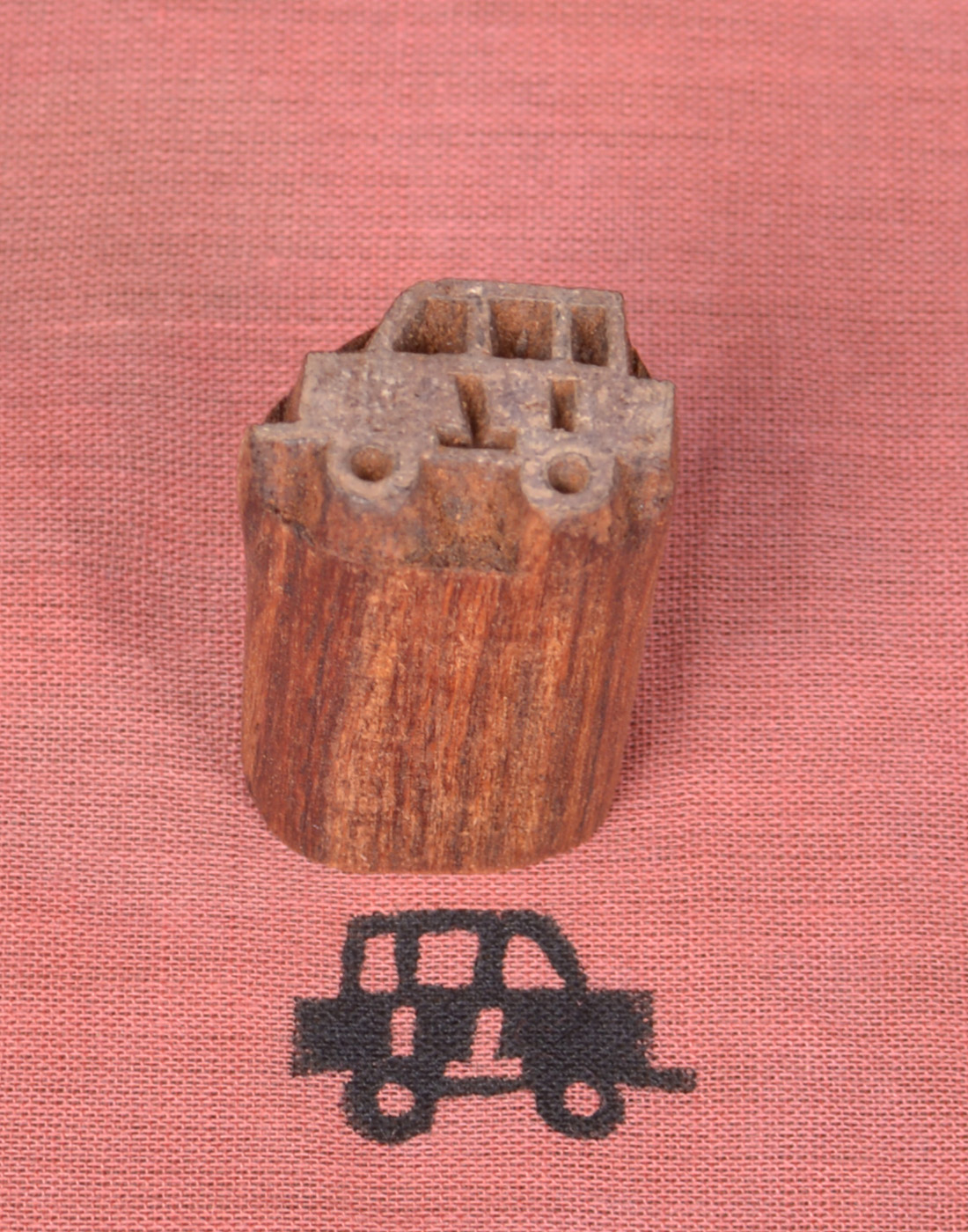 473 Wooden Fabric Stamps Car Shape