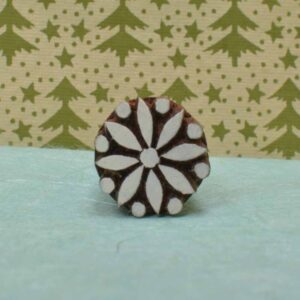 Small Round Floral 872