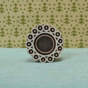 Round Floral 883