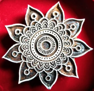 Round Floral Design 1310